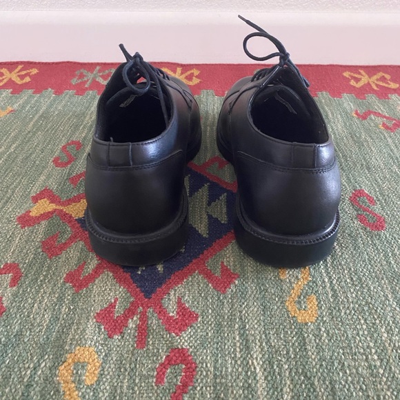 Men’s Waterproof Oxford Shoes - Picture 6 of 11